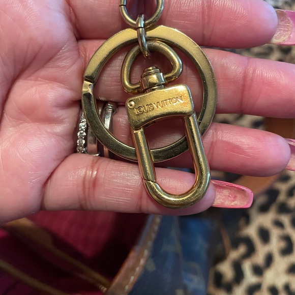 Authentic Louis Vuitton MM Pivoine - Picture 5 of 13